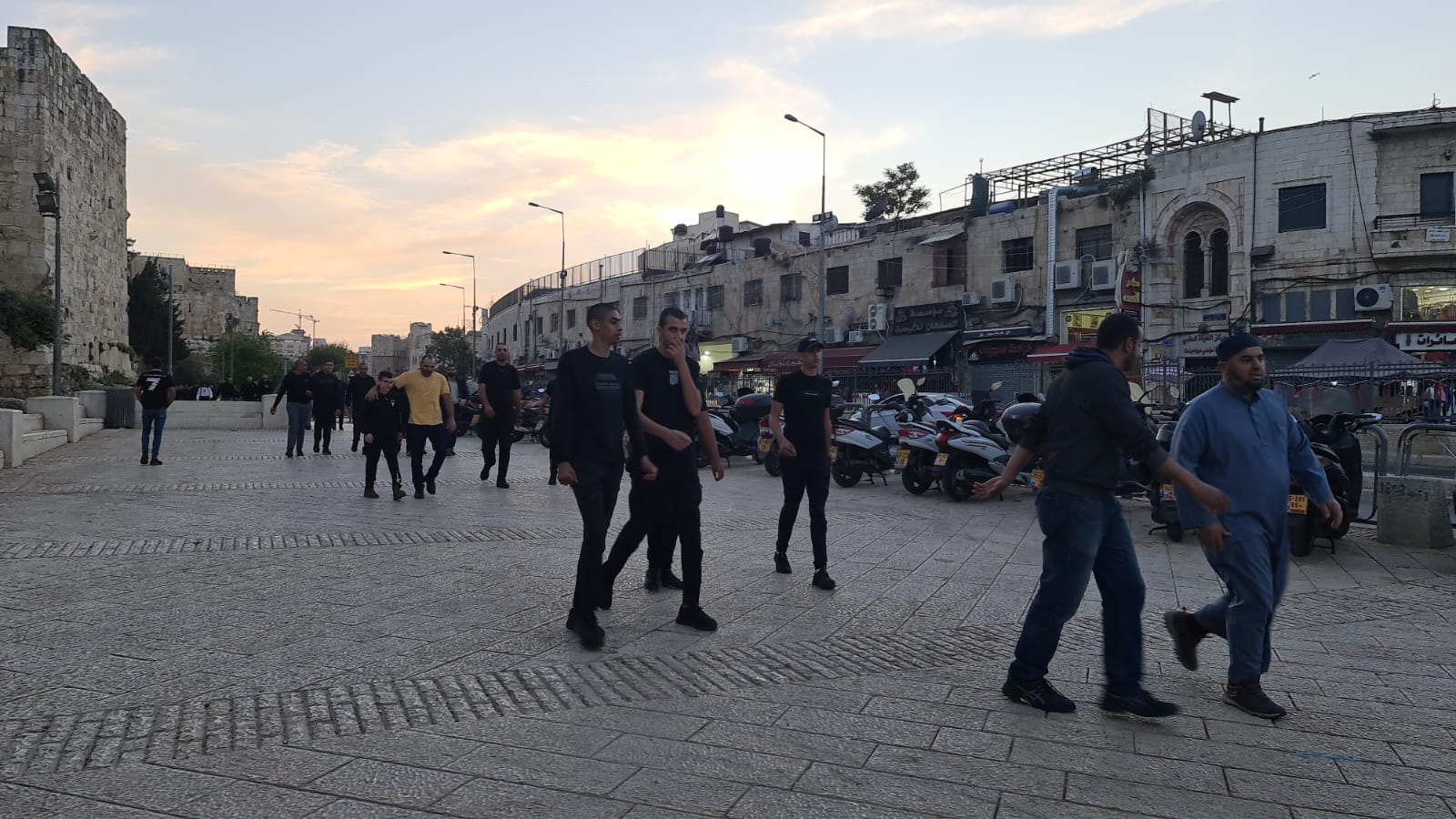 WhatsApp Image 2022-04-27 at 12.38.44 AM (1).jpeg